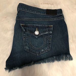 Women’s clothes, shoes and more! 🤑